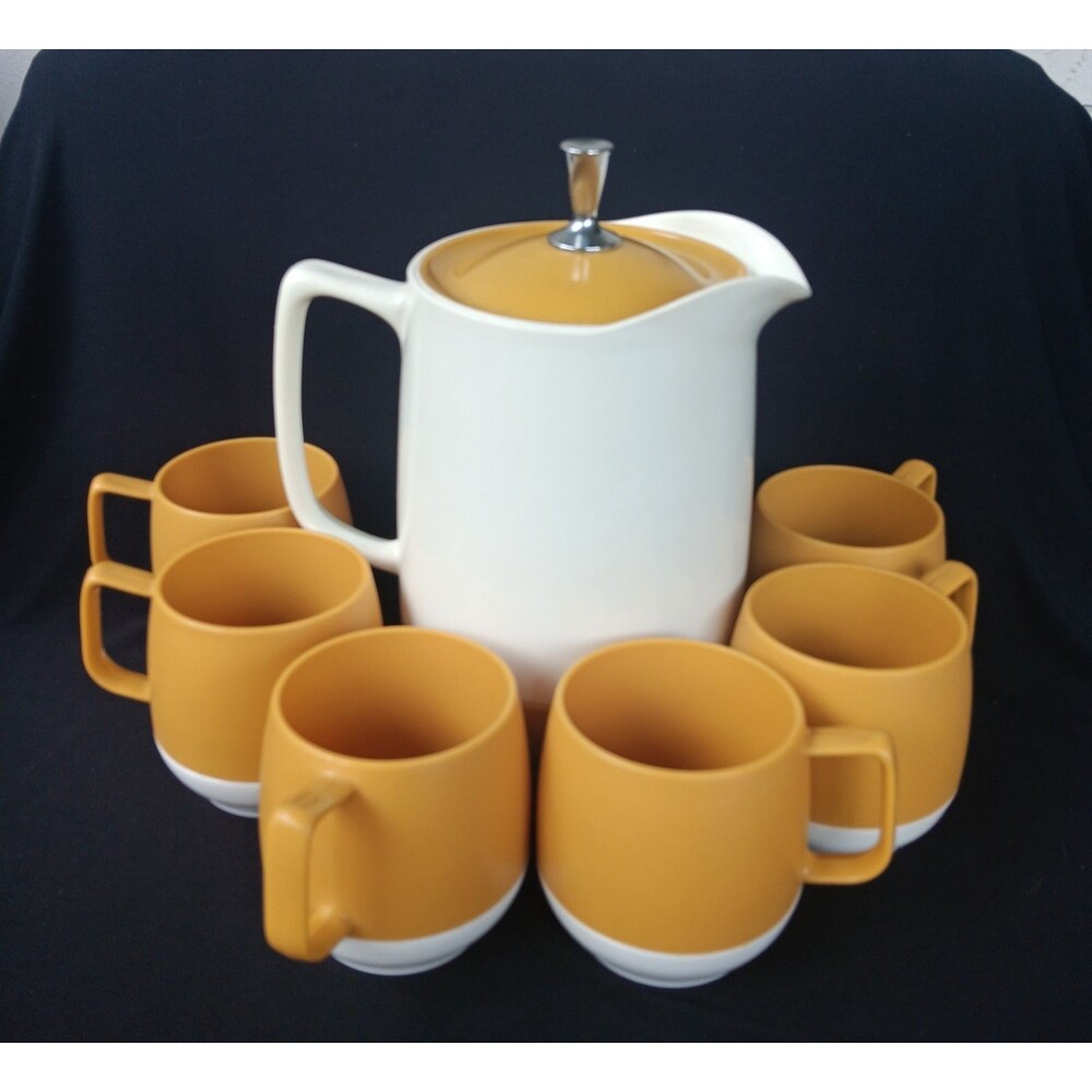 Vintage Thermos Dinex Gold Pitcher and 6 Cups Mugs Insulated Ware